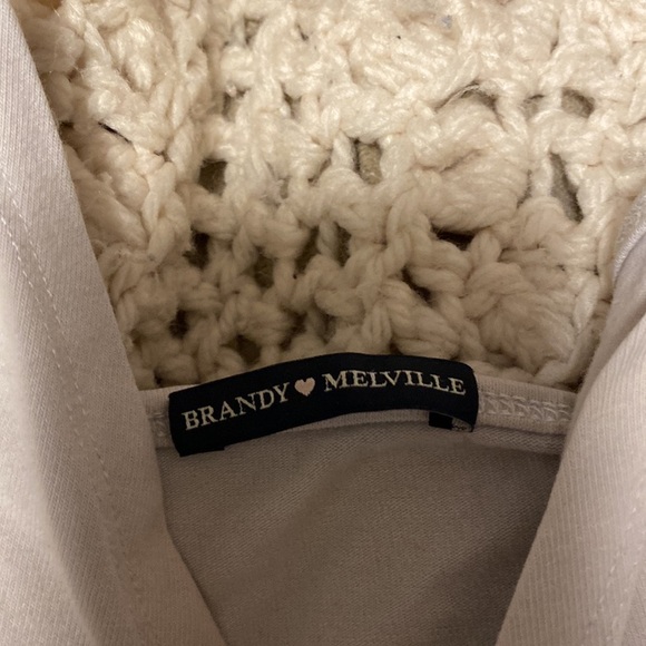 brandy melville tank - Picture 2 of 2